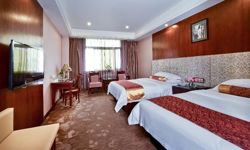Vienna International Hotel Taicang Nanyang Plaza Экстерьер фото